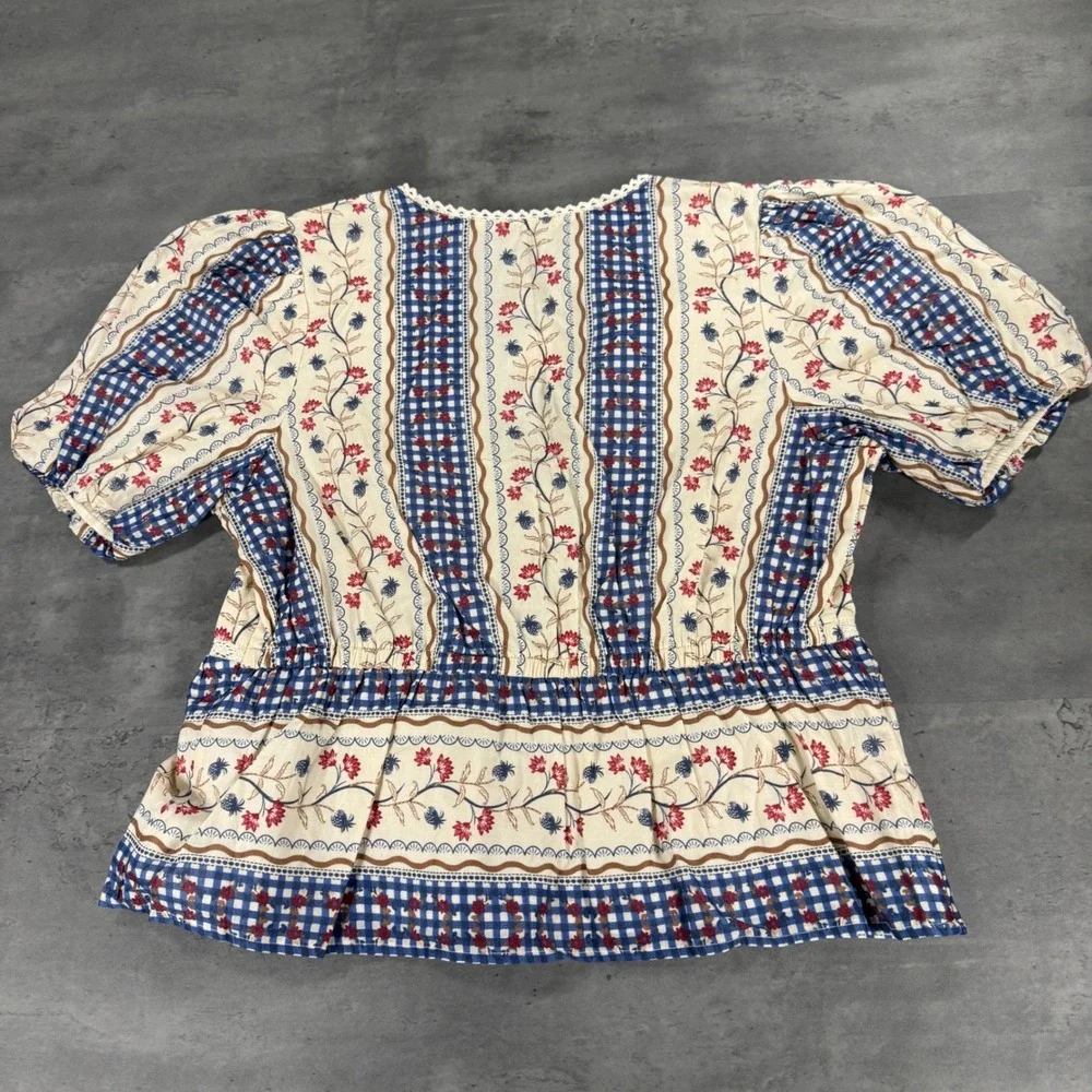 Abercrombie & Fitch short puff